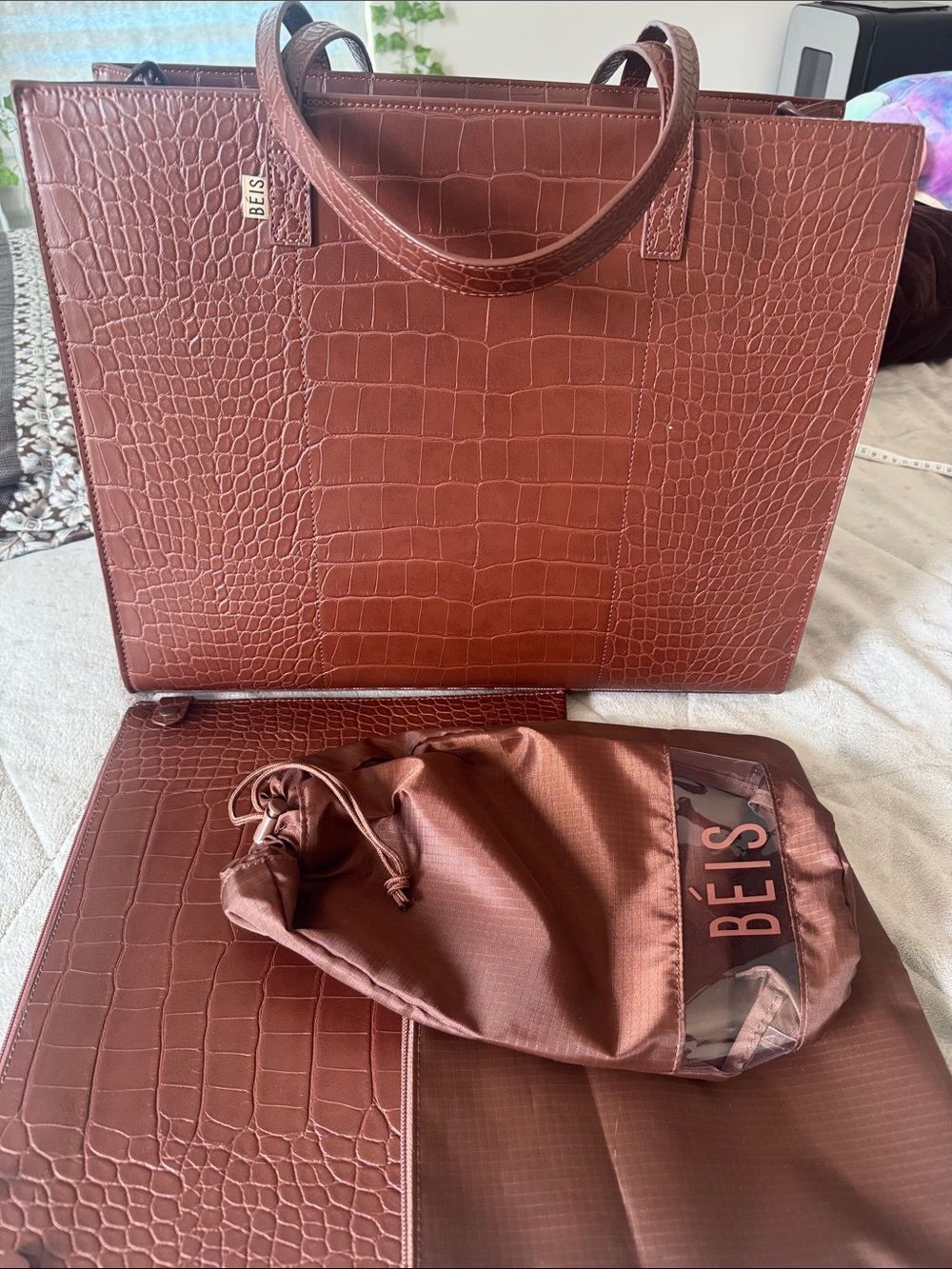 BEIS Large Brown Croc-Embossed Tote with Matching Pouch Set - Picture 13 of 15